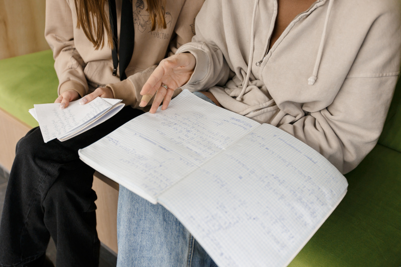 Admission of foreign citizens